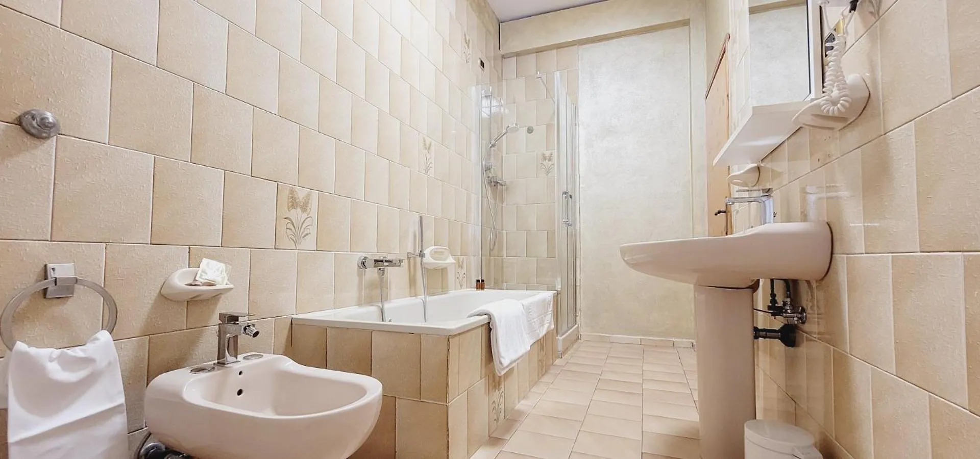 ***  Hotel Paradiso Altedo إيطاليا